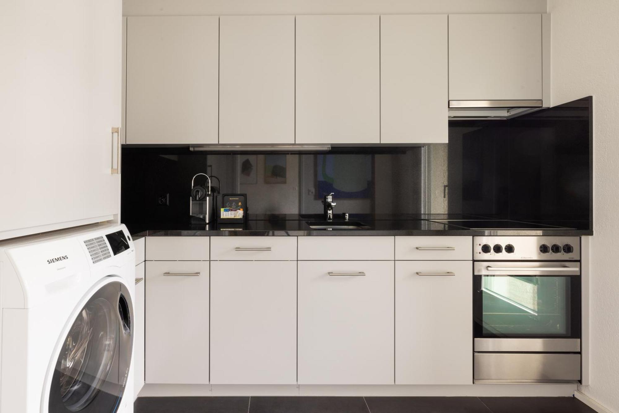 Ema House Serviced Apartments Aussersihl チューリッヒ エクステリア 写真